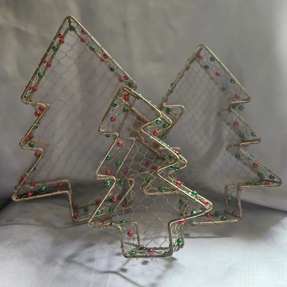 Nesting Metal Christmas Tree Shaped Decor Wire Basket Set of 3
